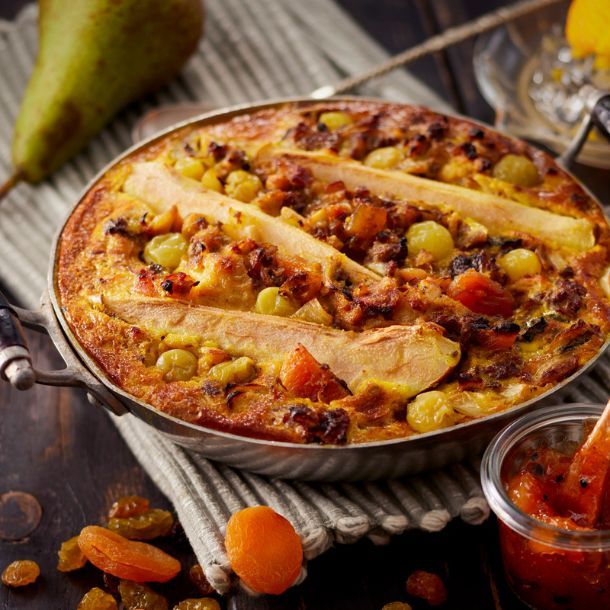 Bobotie met rundergehakt, sappige peer & spitskool