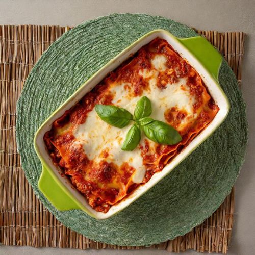 Lasagne met rundergehakt, champignons, tomaat en mozzarella