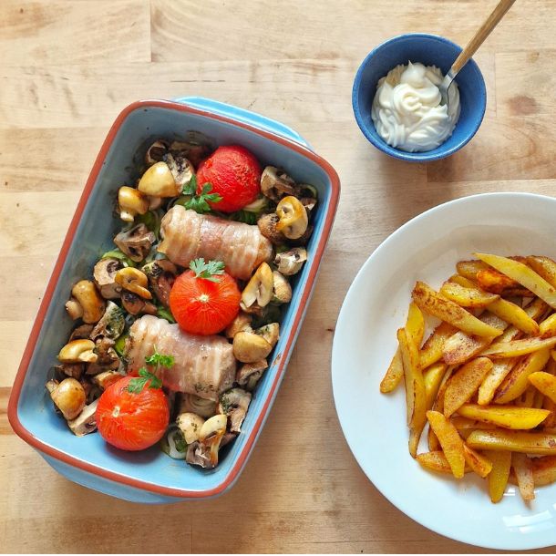 Slavinkschotel met aardappelpartje