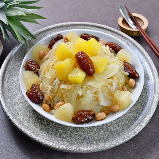 Zuurkool met ananas en romige aardappelblokjes